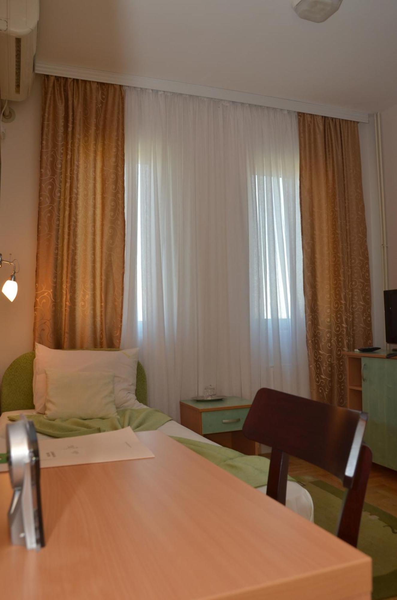 Hotel Dragovic Smederevo Room photo
